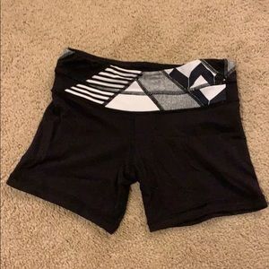 Lululemon reversible bike shorts, size 4